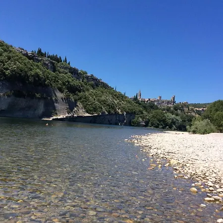 Le Jardin Hébergement de vacances Saint-Martin-dʼArdèche