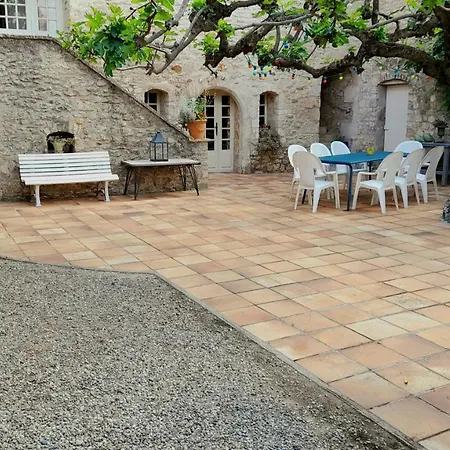 Le Jardin Hébergement de vacances